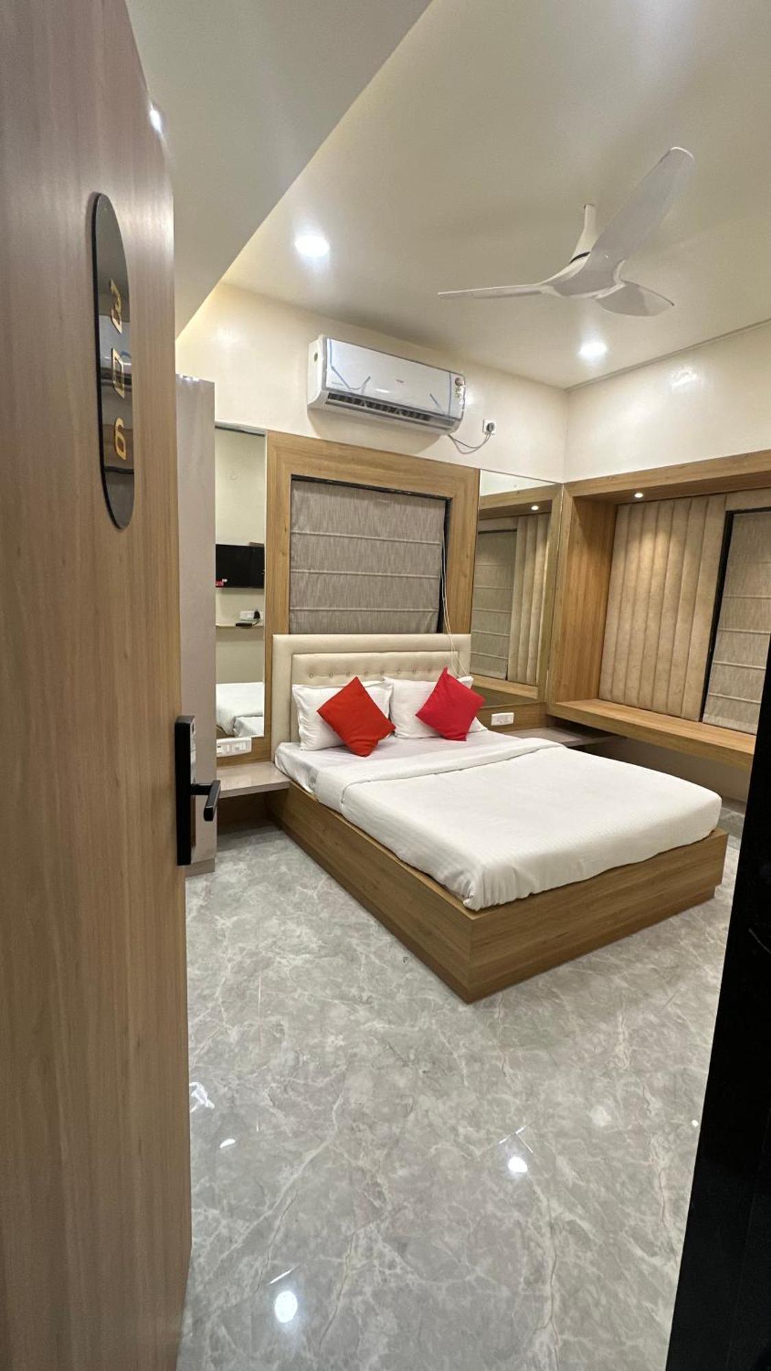 מלון Chandrapur Soho House By Jayshrea מראה חיצוני תמונה